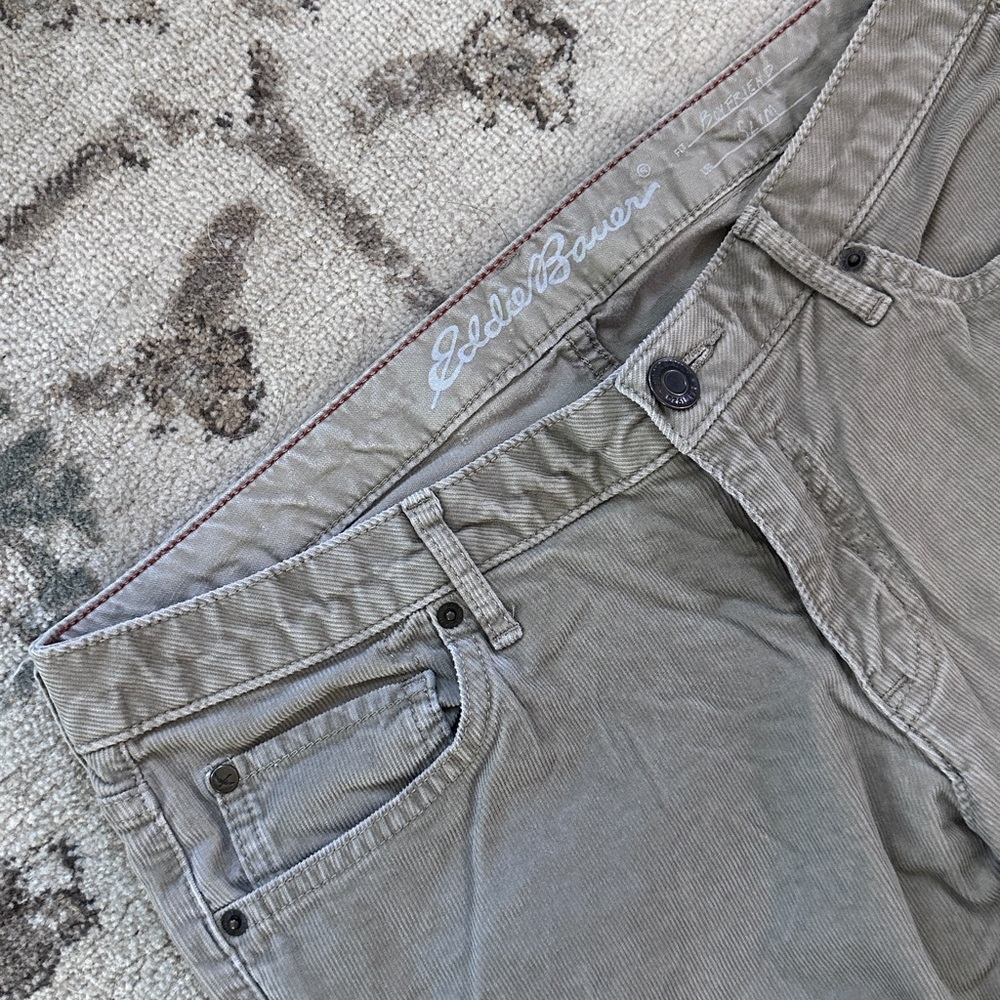 Eddie Bauer ’  Ladies corduroy ‘boyfriend’ pants size 6